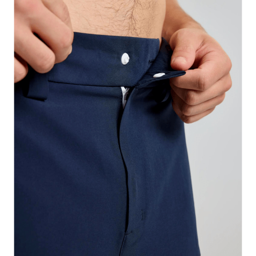 SLAM CARGO SHORTS – regular fit shorts featuring cargo and back pockets for outdoor adventures or casual wear.