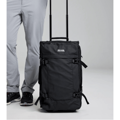 SLAM CABIN TROLLEY – 40L cabin-sized suitcase with water-repellent finish for short trips and carry-on travel.