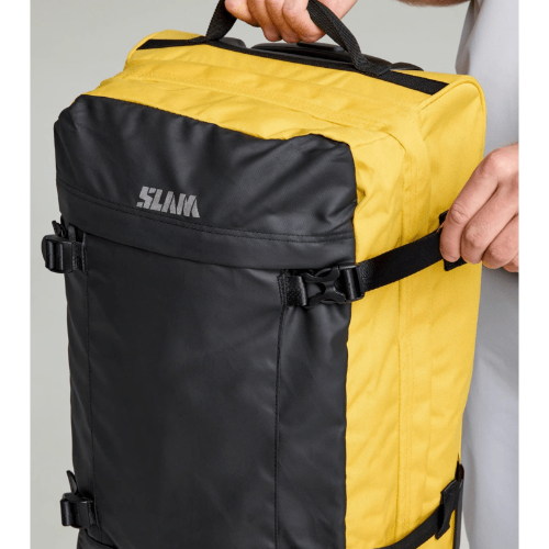 SLAM CABIN TROLLEY – lightweight, water-resistant cabin suitcase ideal for business trips or short travel.
