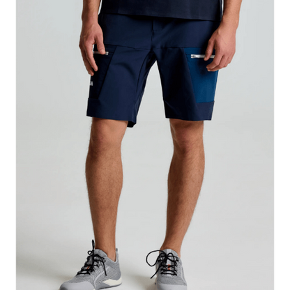 SLAM CARGO SHORTS – sustainable double weave fabric with adjustable waist and cargo pockets for everyday wear.